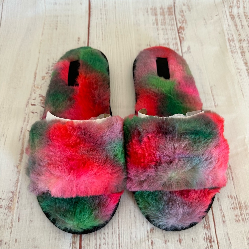 Pink faux fur rainbow open toe slippers size small 5/6